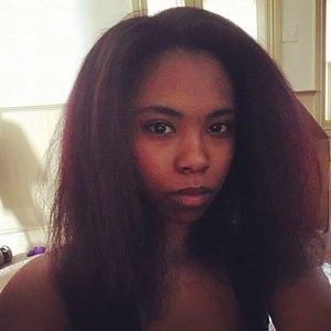 Meet your Posher, Adrianna